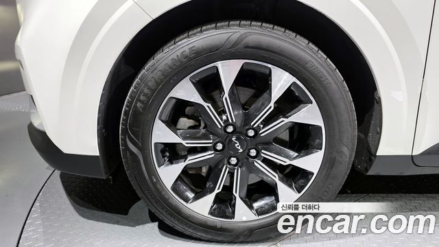 Kia Carnival (IV) Gasoline 9-Seater Prestige 2023 — фото 5
