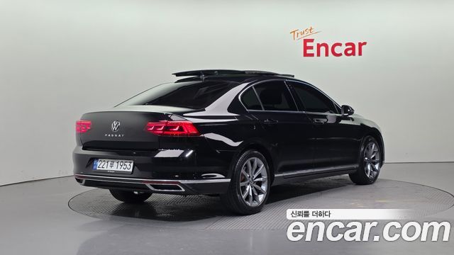 Volkswagen Passat GT (B8) 2.0 TDI Prestige 2022 — фото 2
