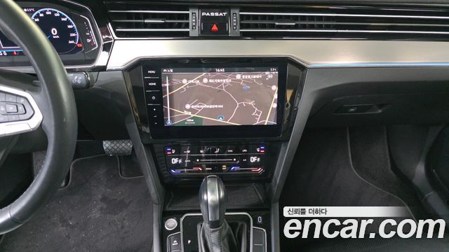 Volkswagen Passat GT (B8) 2.0 TDI Prestige 2022 — фото 19