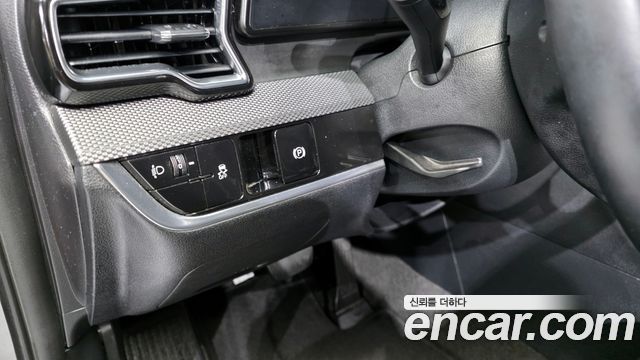 Kia Sportage (V) Diesel 2.0 2WD Prestige 2022 — фото 15