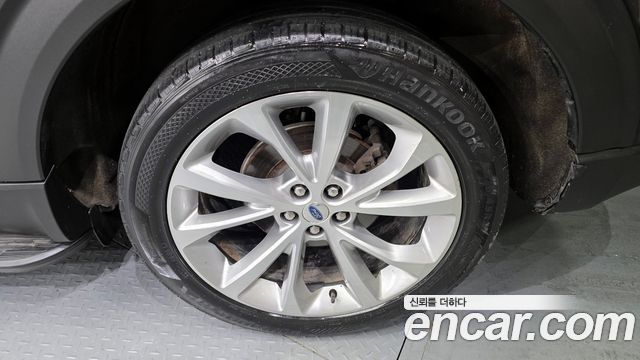 Ford Explorer (VI) 3.0 Platinum 4WD 2021 — фото 5