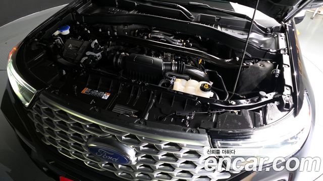Ford Explorer (VI) 3.0 Platinum 4WD 2021 — фото 6