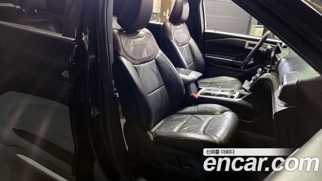 Ford Explorer (VI) 3.0 Platinum 4WD 2021 — фото 12