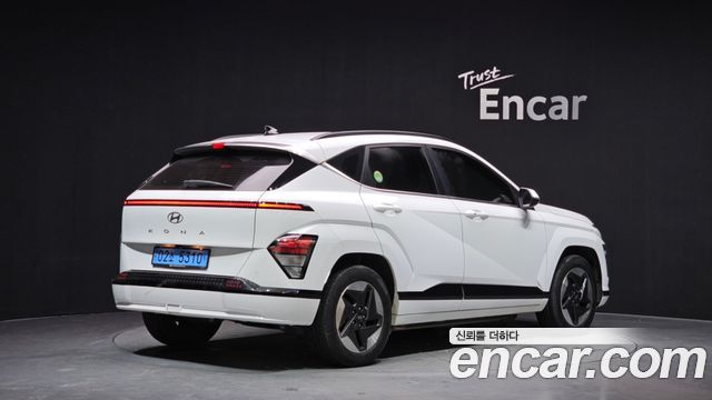Hyundai Kona Electric (SX2) Long Range Premium 2023 — фото 2