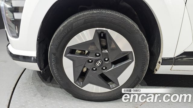 Hyundai Kona Electric (SX2) Long Range Premium 2023 — фото 5