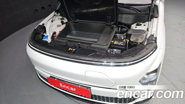 Hyundai Kona Electric (SX2) Long Range Premium 2023 — фото 6