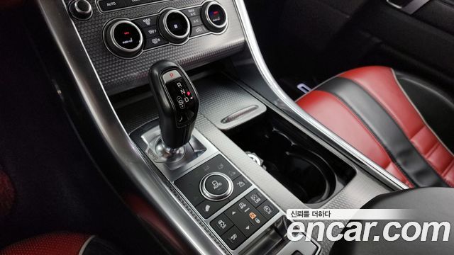 Land Rover Range Rover Sport (II) 5.0 SVR 2017 — фото 9