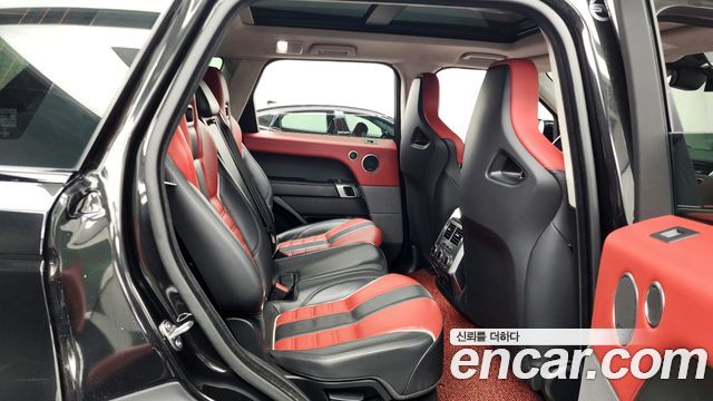 Land Rover Range Rover Sport (II) 5.0 SVR 2017 — фото 12