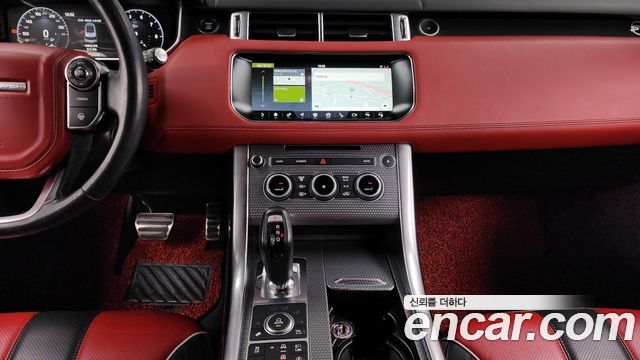 Land Rover Range Rover Sport (II) 5.0 SVR 2017 — фото 14