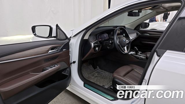 BMW 6 Series GT (G32) 630i xDrive Luxury 2022 — фото 10