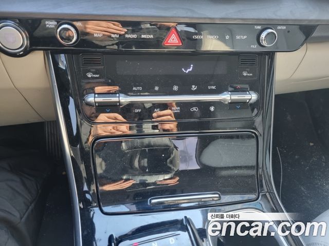 Kia Carnival (IV) Diesel 7-Seater Signature 2022 — фото 20