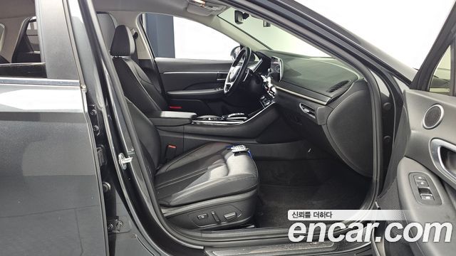 Hyundai Sonata (DN8) 2.0 Premium Plus 2021 — фото 11