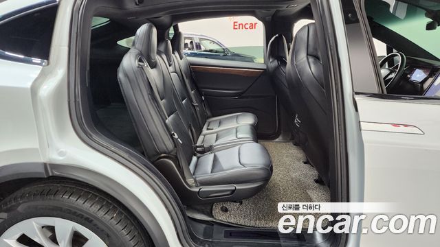 Tesla Model X Long Range 2019 — фото 12