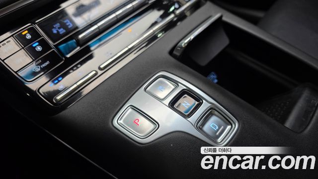 Hyundai Grandeur (IG) 3.0 LPi Rent Car Premium 2022 — фото 9