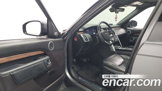 Land Rover Discovery 5 3.0 SD6 HSE Luxury 2019 — фото 10