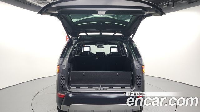 Land Rover Discovery 5 3.0 SD6 HSE Luxury 2019 — фото 20