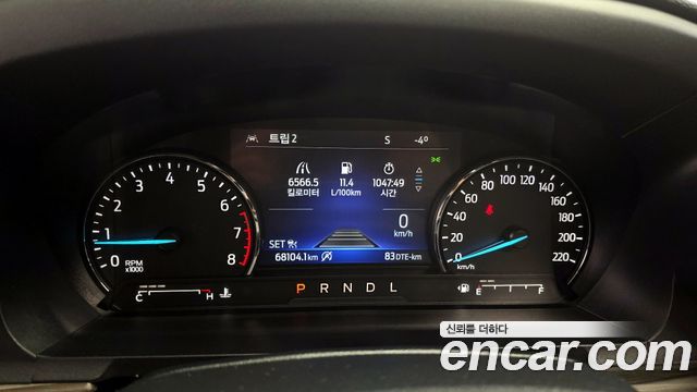 Ford Explorer (VI) 2.3 LimIted 4WD 2022 — фото 8