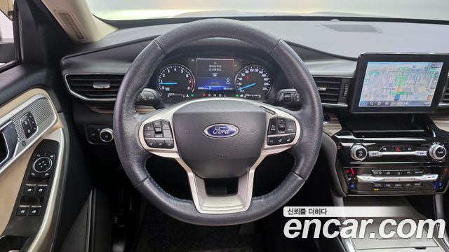 Ford Explorer (VI) 2.3 LimIted 4WD 2022 — фото 13