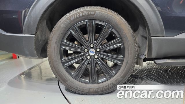 Ford Explorer (VI) 2.3 LimIted 4WD 2022 — фото 21
