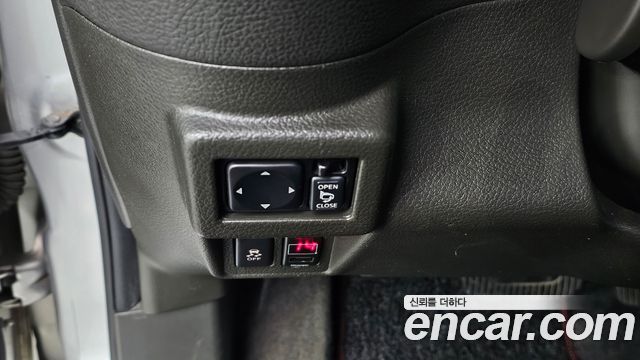 Nissan Cube 1.8 SL Z12 2011 — фото 16