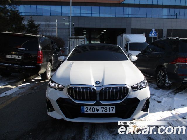 BMW 5 Series (G60) 530i xDrive M Sport