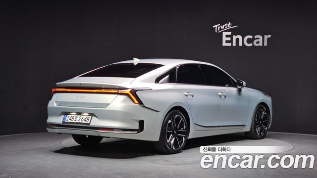 Kia K8 2.5 Gasoline 2WD Noblesse 2025 — фото 2