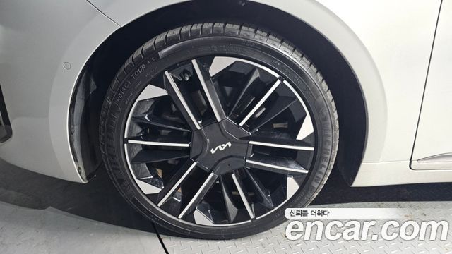 Kia K8 2.5 Gasoline 2WD Noblesse 2025 — фото 5