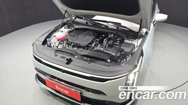 Kia K8 2.5 Gasoline 2WD Noblesse 2025 — фото 6