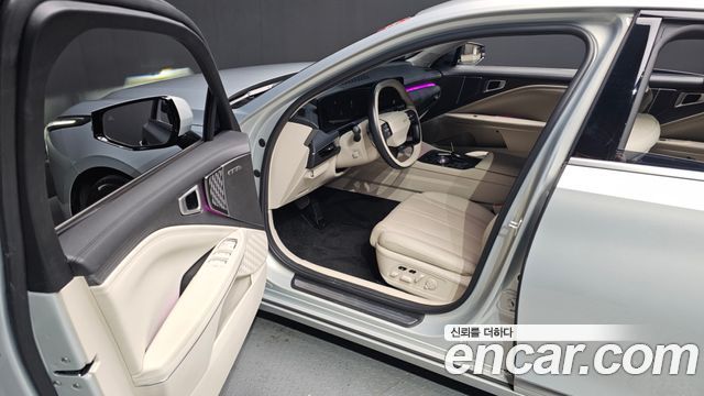 Kia K8 2.5 Gasoline 2WD Noblesse 2025 — фото 10