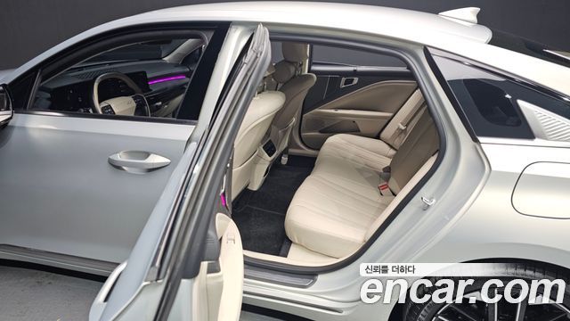 Kia K8 2.5 Gasoline 2WD Noblesse 2025 — фото 13