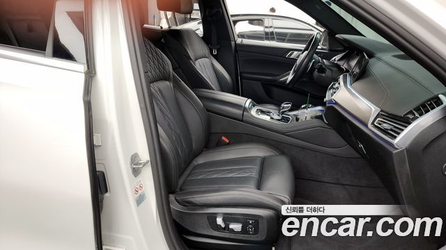 BMW X6 (G06) xDrive40i M Sport 2023 — фото 11