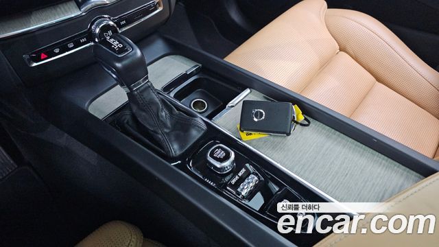 Volvo XC60 (II) T6 Inscription 2018 — фото 9