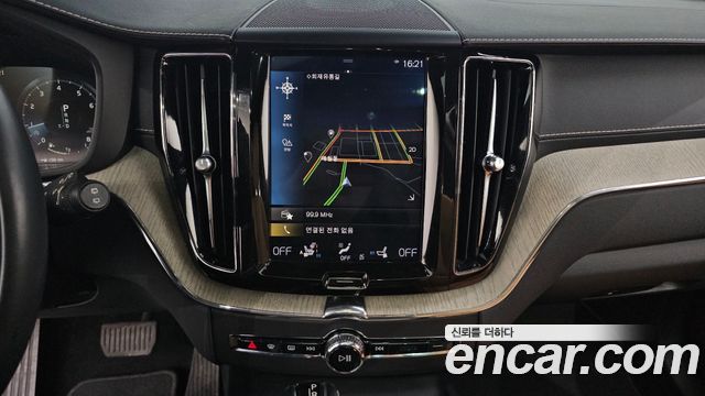 Volvo XC60 (II) T6 Inscription 2018 — фото 11