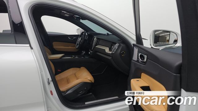 Volvo XC60 (II) T6 Inscription 2018 — фото 17