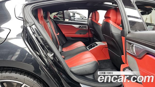 BMW 8 Series (G15) 840i xDrive M Sport Gran Coupe First Edition 2020 — фото 12