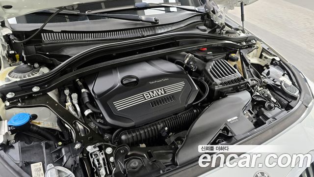 BMW 1 Series (F40) 120i Sports 2022 — фото 6