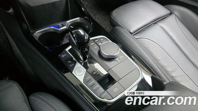 BMW 1 Series (F40) 120i Sports 2022 — фото 9