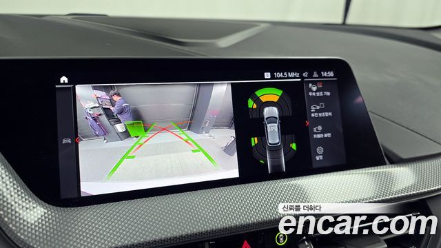 BMW 1 Series (F40) 120i Sports 2022 — фото 15