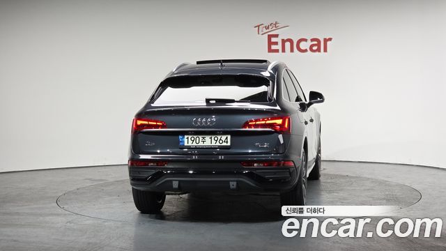 Audi Q5 (FY) 40 TDI Quattro Sportback 2021 — фото 4