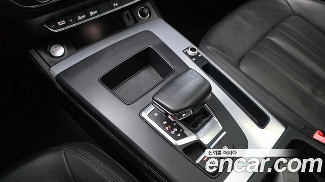 Audi Q5 (FY) 40 TDI Quattro Sportback 2021 — фото 9