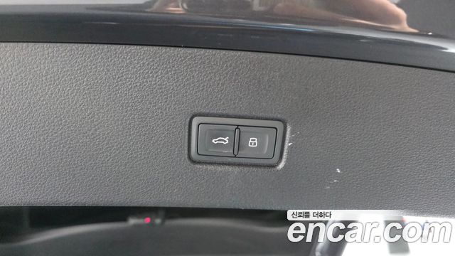 Audi Q5 (FY) 40 TDI Quattro Sportback 2021 — фото 20