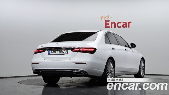 Mercedes-Benz E-Class (W213) E250 Exclusive 2022 — фото 2