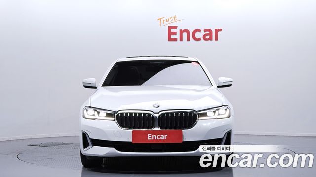 BMW 5 Series (G30) 530e Luxury 2021 — фото 3