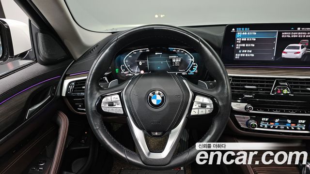 BMW 5 Series (G30) 530e Luxury 2021 — фото 17