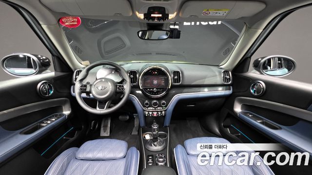 MINI Cooper S Countryman ALL4 Classic Launch Pack 2nd 2023 — фото 7