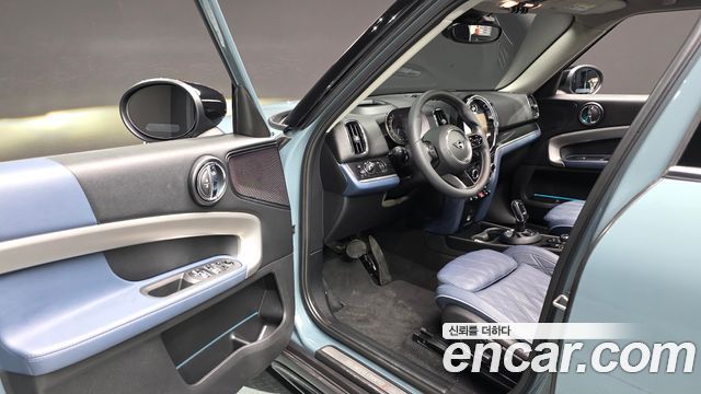 MINI Cooper S Countryman ALL4 Classic Launch Pack 2nd 2023 — фото 15