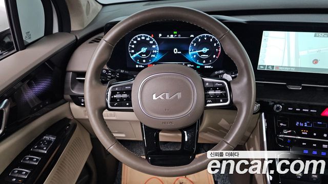 Kia Carnival (IV) Gasoline 9-seater Limousine(Special vehicle) 2023 — фото 18