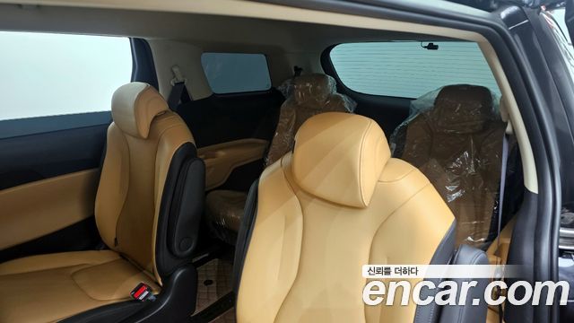Kia Carnival (IV) Gasoline 9-Seater Prestige 2023 — фото 13