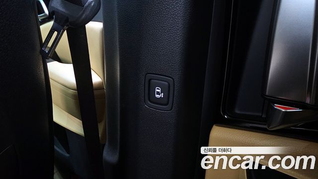 Kia Carnival (IV) Gasoline 9-Seater Prestige 2023 — фото 19