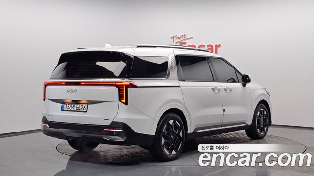 Kia Carnival (IV) HEV 9seater Signature 2024 — фото 2